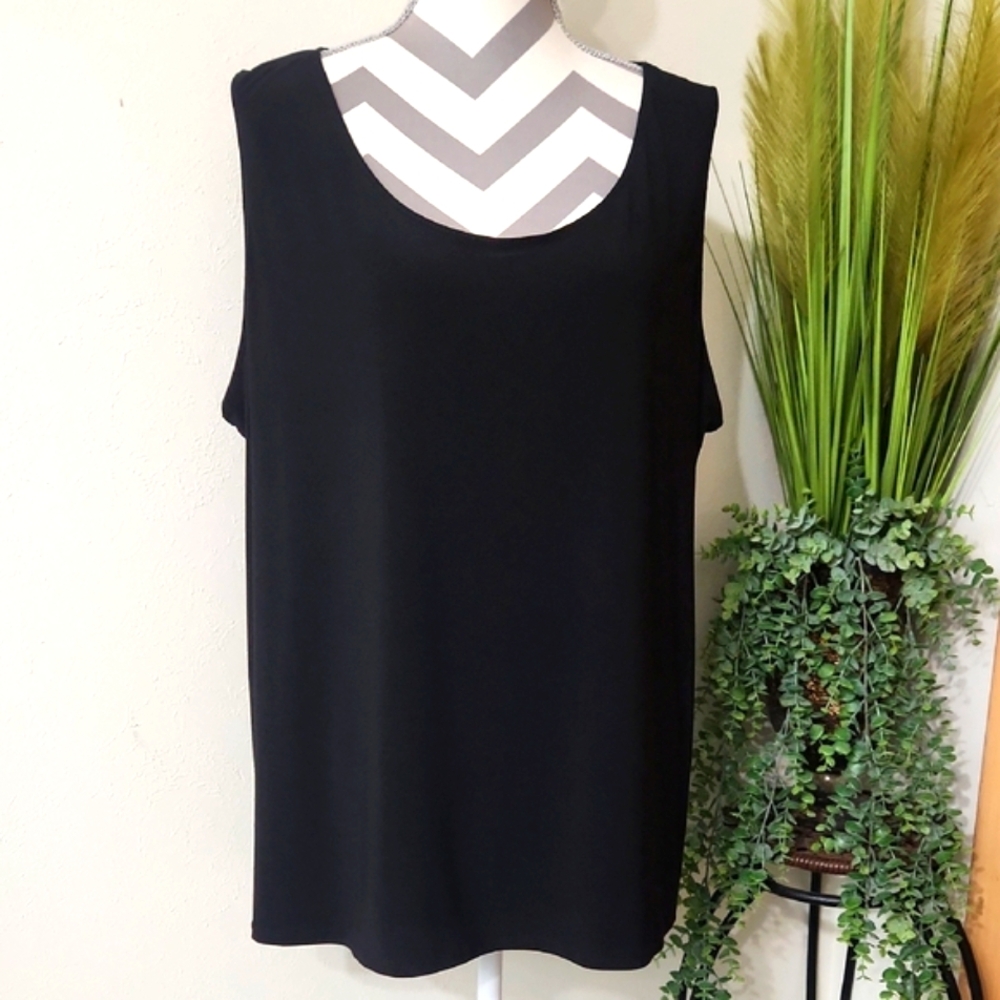 Look Black Sleeveless Knit Tank Top